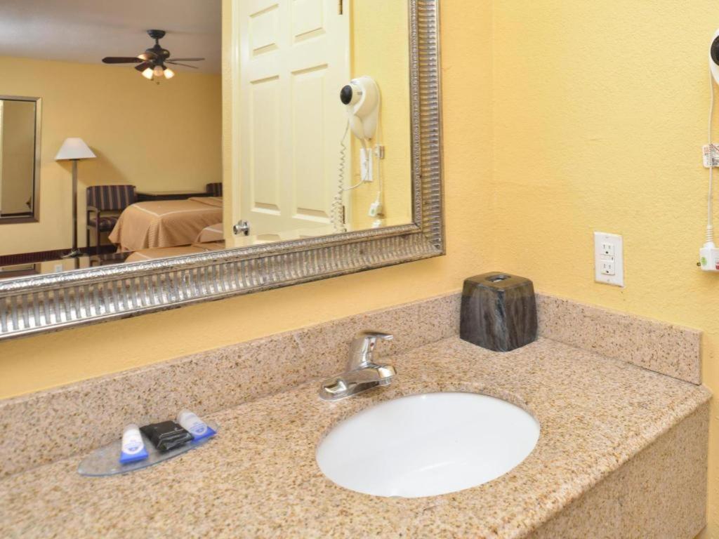 Americas Best Value Inn Winnsboro, La Exterior foto